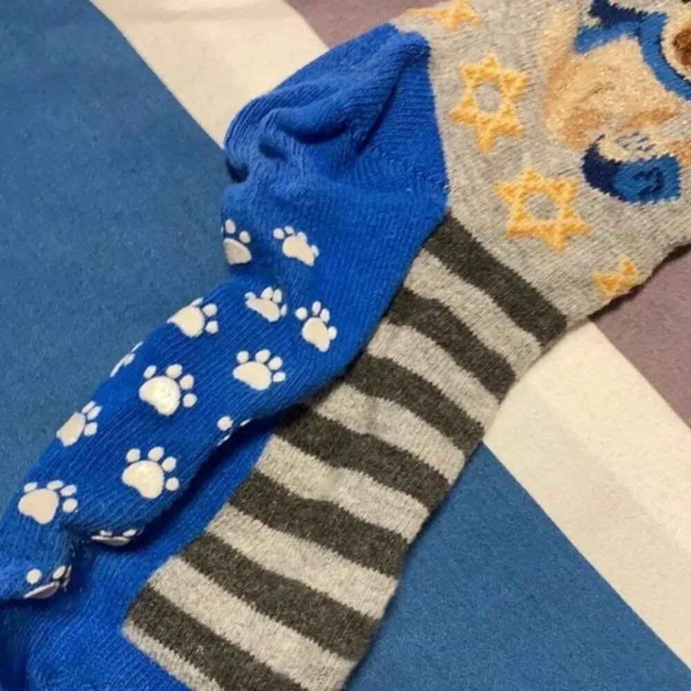 4/$20 Hannukah pug gift Socks from Hot Topic grey blue